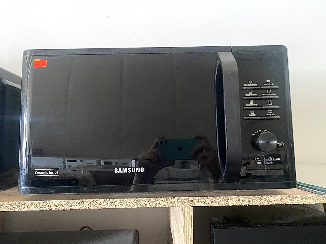 Kuchenka mikrofalowa Samsung MG23K3515 23 l | 800 W | Grill 1100 W, Browning Plus, Quick Defrost, Ceramic Inside | NETSKLEP.COM